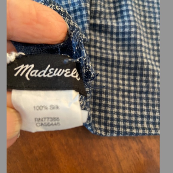 100% Silk Scarf in blue and white mixed print (OS) - Picture 3 of 3